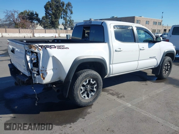 2016 Toyota Tacoma SR5 z VIN 3TMAZ5CN5GM014661, wystawiony jako IAAI lot #41337963 z przebiegiem 26 175 mil mil oraz . Historia ofert i sprzedaży dostępna na DreamBid. Obrazek 4.