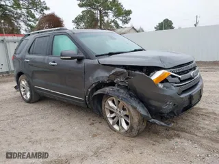 2015 Ford Explorer Limited with VIN 1FM5K7F85FGB30809, listed as a IAAI auction lot 41499836 with 102,332 mi miles. Bid and sale history available at carsss.com. Image 1.