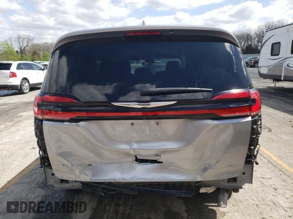 2021 Chrysler Pacifica Touring L with VIN 2C4RC1BG3MR574988, listed as a Copart auction lot 52213925 with 76,166 mi miles and Salvage Title. Bid and sale history available at DreamBid. Image 6.