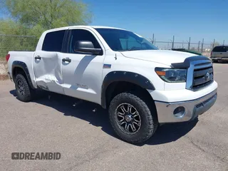 2010 Toyota Tundra z VIN 5TFEY5F17AX092678, wystawiony jako IAAI lot #42443054 z przebiegiem 352 366 mil mil oraz . Historia ofert i sprzedaży dostępna na DreamBid. Obrazek 1.