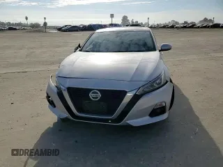 2019 Nissan Altima 2.5 SV with VIN 1N4BL4DVXKC125902, listed as a Copart auction lot 50550325 with 59,520 mi miles and Salvage Title. Bid and sale history available at carsss.com. Image 11.
