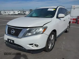 2013 Nissan Pathfinder SV with VIN 5N1AR2MM7DC673256, listed as a IAAI auction lot 41823521 with 183,198 mi miles. Bid and sale history available at carsss.com. Image 13.