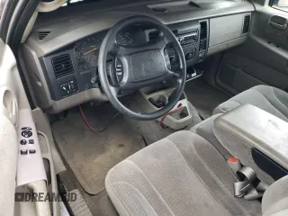 2001 Dodge Dakota Sport with VIN 1B7GL22N01S284441, listed as a Copart auction lot 83486504 with 114,613 mi miles and Salvage Title. Bid and sale history available at carsss.com. Image 8.