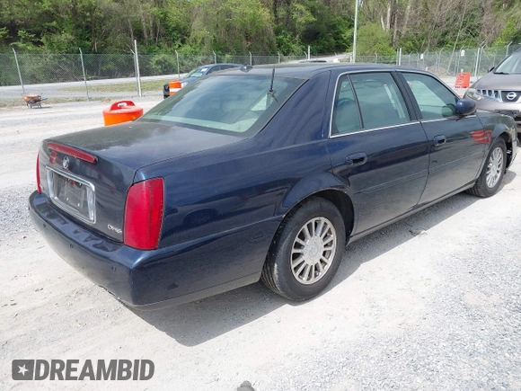 2004 Cadillac DeVille DHS z VIN 1G6KE54Y64U110060, wystawiony jako IAAI lot #42133610 z przebiegiem 68 677 mil mil oraz . Historia ofert i sprzedaży dostępna na DreamBid. Obrazek 4.