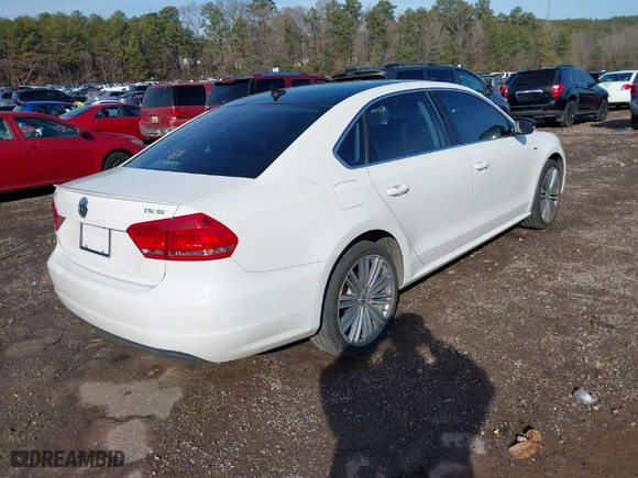 2015 Volkswagen Passat 1.8T SE w/Sunroof & Nav with VIN 1VWBT7A34FC104254, listed as a IAAI auction lot 41361800 with 155,692 mi miles. Bid and sale history available at carsss.com. Image 4.