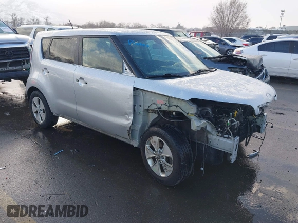 2016 Kia Soul with VIN KNDJN2A20G7853825, listed as a IAAI auction lot 41604997 with 133,624 mi miles. Bid and sale history available at carsss.com. Image 1.