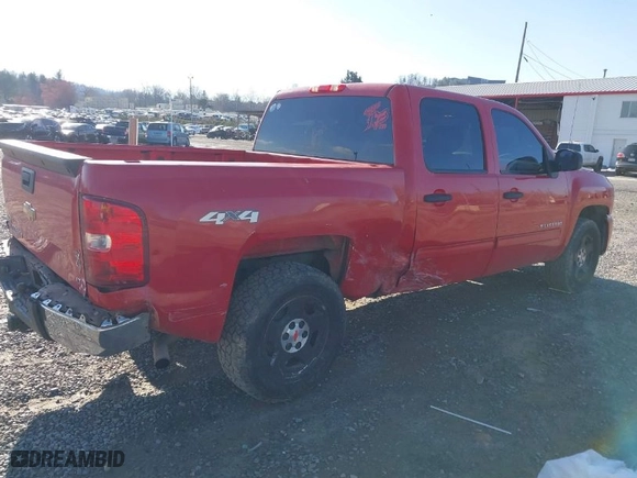 2011 Chevrolet Silverado 1500 LT with VIN 3GCPKSEA5BG130005, listed as a IAAI auction lot 41796510 with NaN miles. Bid and sale history available at carsss.com. Image 4.