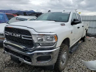 2022 Ram 3500 Tradesman with VIN 3C63R3GL7NG277002, listed as a Copart auction lot 72639464 with 33,137 mi miles and Salvage Title. Bid and sale history available at carsss.com. Image 1.