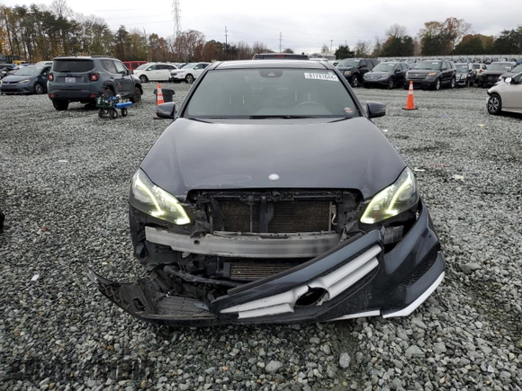 2014 Mercedes-Benz E 550 Sport with VIN WDDHF9BB0EA977408, listed as a Copart auction lot 81741644 with 156,607 mi miles and Salvage Title. Bid and sale history available at DreamBid. Image 5.