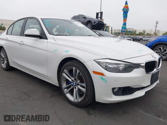 2015 BMW 3 Series 328i с VIN WBA3C1C57FK120258, выставлен на аукционе IAAI как лот 42425656 с пробегом 99 162 миль миль и . История ставок и продаж доступна на DreamBid. Изображение 1.