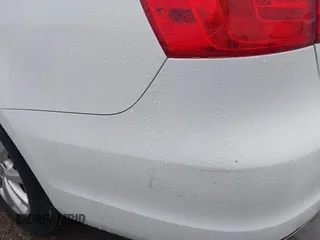 2014 Volkswagen Jetta Sedan SE w/Connectivity with VIN 3VWD07AJ7EM330558, listed as a IAAI auction lot 41353302 with 128,382 mi miles. Bid and sale history available at carsss.com. Image 12.
