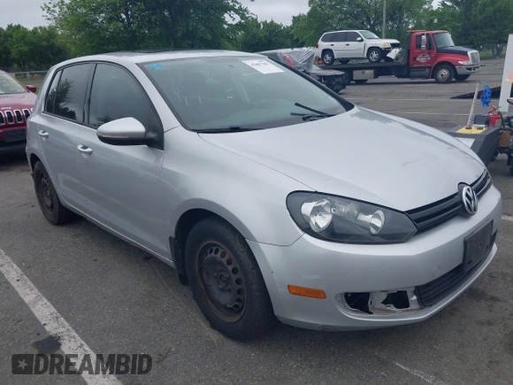 2014 Volkswagen Golf с VIN WVWDB7AJ0EW009796, выставлен на аукционе IAAI как лот 42467183 с пробегом 159 076 миль миль и . История ставок и продаж доступна на DreamBid. Изображение 1.