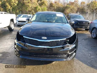 2016 Kia Optima LX z VIN 5XXGT4L30GG076989, wystawiony jako IAAI lot #41835878 z przebiegiem 150 567 mil mil oraz . Historia ofert i sprzedaży dostępna na DreamBid. Obrazek 12.