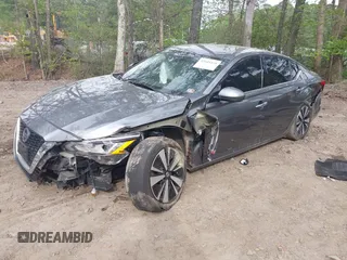 2019 Nissan Altima SL z VIN 1N4BL4EV4KC256015, wystawiony jako IAAI lot #42041439 z przebiegiem 104 888 mil mil oraz . Historia ofert i sprzedaży dostępna na DreamBid. Obrazek 2.