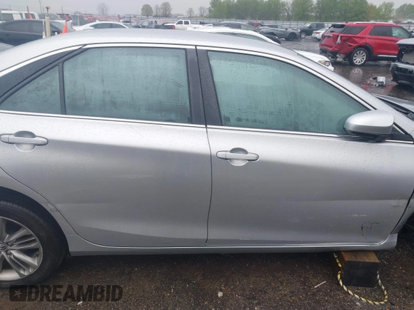 2015 Toyota Camry XLE with VIN 4T1BF1FK0FU110663, listed as a IAAI auction lot 41931382 with 187,648 mi miles. Bid and sale history available at carsss.com. Image 18.