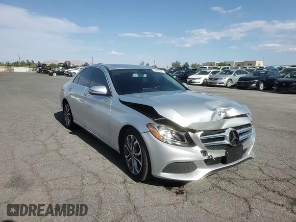 2018 Mercedes-Benz C 300 с VIN 55SWF4JB8JU258588, выставлен на аукционе Copart как лот 60350455 с пробегом 89 500 миль миль и Списание • Salvage title. История ставок и продаж доступна на DreamBid. Изображение 13.
