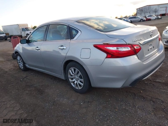 2017 Nissan Altima 2.5 S with VIN 1N4AL3AP9HN347422, listed as a IAAI auction lot 40770287 with 120,709 mi miles. Bid and sale history available at carsss.com. Image 3.