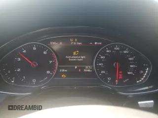 2018 Audi A8 z VIN WAU44AFD5JN000311, wystawiony jako Copart lot #72820344 z przebiegiem 70 140 mil mil oraz Szkoda całkowita • Salvage title. Historia ofert i sprzedaży dostępna na DreamBid. Obrazek 9.