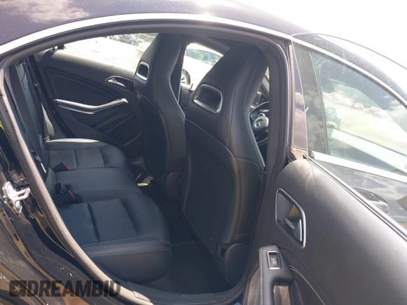 2019 Mercedes-Benz CLA 250 with VIN WDDSJ4GB0KN724948, listed as a IAAI auction lot 40629400 with 45,717 mi miles and . Bid and sale history available at DreamBid. Image 8.