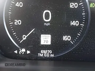 2021 Volvo XC90 Momentum with VIN YV4102PK5M1728451, listed as a IAAI auction lot 41770359 with 69,270 mi miles. Bid and sale history available at carsss.com. Image 16.