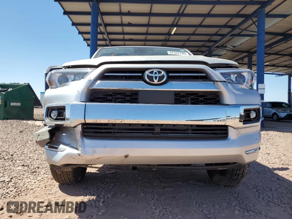 2023 Toyota 4Runner Limited z VIN JTEKU5JR6P6171989, wystawiony jako Copart lot #57337795 z przebiegiem 14 908 mil mil oraz Szkoda całkowita • Salvage title. Historia ofert i sprzedaży dostępna na DreamBid. Obrazek 5.