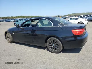 2011 BMW 3 Series 328i z VIN WBADW7C57BE443605, wystawiony jako Copart lot #52906565 z przebiegiem 48 968 mil mil oraz Szkoda całkowita • Salvage title. Historia ofert i sprzedaży dostępna na DreamBid. Obrazek 2.