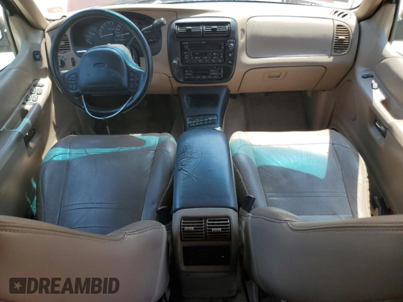 1999 Ford Explorer XLT with VIN 1FMZU32E7XZA41913, listed as a Copart auction lot 50699425 with 210,163 mi miles and Clean title. Bid and sale history available at DreamBid. Image 8.