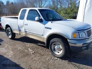2000 Ford F-150 XL with VIN 1FTRX18W9YNB14241, listed as a IAAI auction lot 41494972 with 1 mi miles. Bid and sale history available at carsss.com. Image 1.