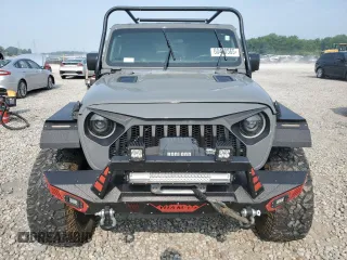 2018 Jeep Wrangler Unlimited Sport S with VIN 1C4HJXDG0JW281103, listed as a Copart auction lot 60400565 with 112,485 mi miles and Salvage title. Bid and sale history available at DreamBid. Image 5.