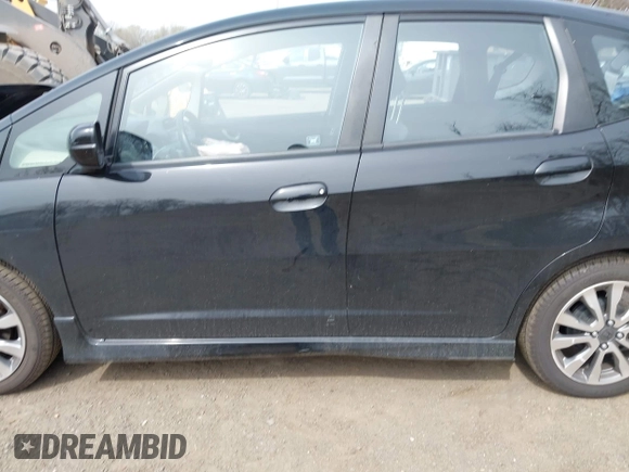 2013 Honda Fit Sport with VIN JHMGE8H59DC046377, listed as a IAAI auction lot 41921693 with 89,704 mi miles. Bid and sale history available at carsss.com. Image 14.