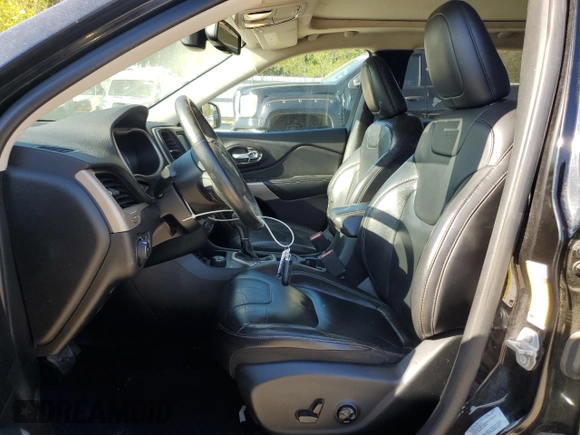 2017 Jeep Cherokee High Altitude с VIN 1C4PJMDS3HW584160, выставлен на аукционе Copart как лот 52799175 с пробегом 141 917 миль миль и Списание • Salvage title. История ставок и продаж доступна на DreamBid. Изображение 7.