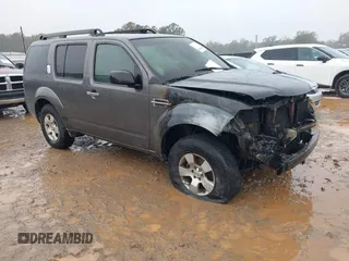 2008 Nissan Pathfinder SE with VIN 5N1AR18U68C667264, listed as a IAAI auction lot 40797046 with 1 mi miles. Bid and sale history available at carsss.com. Image 1.