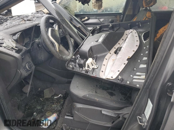 2013 Ford Escape SE с VIN 1FMCU9GX3DUA83460, выставлен на аукционе Copart как лот 58728895 с пробегом Не указан миль и Списание • Salvage title. История ставок и продаж доступна на DreamBid. Изображение 7.