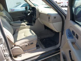 2004 Chevrolet Tahoe LT with VIN 1GNEK13Z64J292910, listed as a IAAI auction lot 42570170 with 309,679 mi miles and . Bid and sale history available at DreamBid. Image 5.