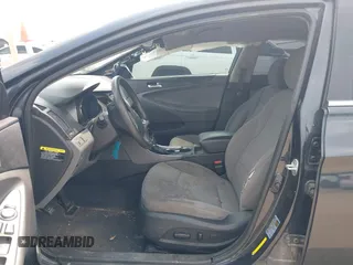 2013 Hyundai Sonata GLS z VIN 5NPEB4AC7DH551258, wystawiony jako IAAI lot #39504398 z przebiegiem 177 552 mil mil oraz . Historia ofert i sprzedaży dostępna na DreamBid. Obrazek 5.