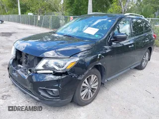 2020 Nissan Pathfinder SV z VIN 5N1DR2BN4LC641890, wystawiony jako IAAI lot #42031252 z przebiegiem 74 492 mil mil oraz . Historia ofert i sprzedaży dostępna na DreamBid. Obrazek 2.