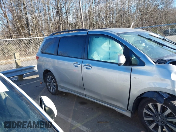 2019 Toyota Sienna LE with VIN 5TDJZ3DC4KS221245, listed as a IAAI auction lot 41455754 with 81,290 mi miles. Bid and sale history available at carsss.com. Image 13.