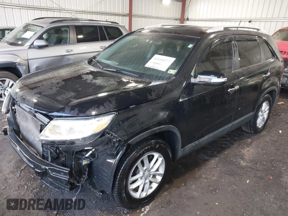 2014 Kia Sorento LX with VIN 5XYKT4A73EG471273, listed as a IAAI auction lot 41838577 with 102,760 mi miles and . Bid and sale history available at carsss.com. Image 2.