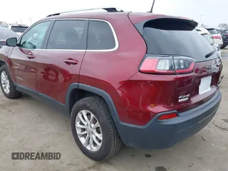 2019 Jeep Cherokee Latitude z VIN 1C4PJMCB7KD442625, wystawiony jako IAAI lot #41872030 z przebiegiem 166 352 mil mil oraz . Historia ofert i sprzedaży dostępna na DreamBid. Obrazek 3.