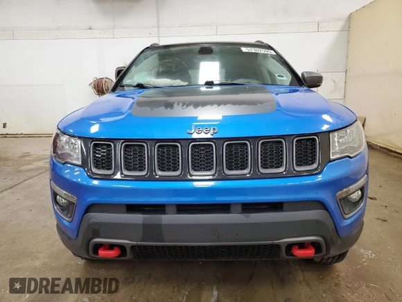 2018 Jeep Compass Trailhawk z VIN 3C4NJDDBXJT342632, wystawiony jako Copart lot #57302595 z przebiegiem 84 160 mil mil oraz Czysty tytuł • Clean title. Historia ofert i sprzedaży dostępna na DreamBid. Obrazek 5.