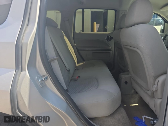 2008 Chevrolet HHR LT with VIN 3GNDA23D18S563241, listed as a Copart auction lot 65815605 with 197,295 mi miles and Clean title. Bid and sale history available at DreamBid. Image 6.