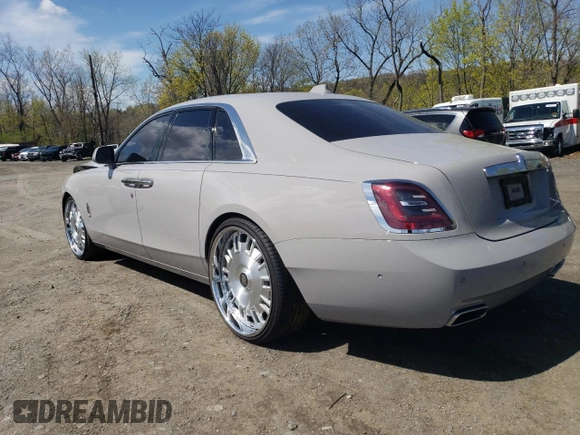 2021 Rolls-Royce Ghost z VIN SCATV0C04MU208558, wystawiony jako Copart lot #54121965 z przebiegiem 15 643 mil mil oraz Szkody całkowita. Historia ofert i sprzedaży dostępna na DreamBid. Obrazek 2.