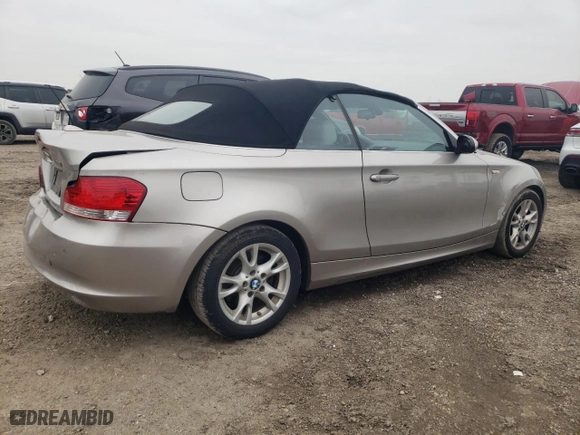 2009 BMW 1 Series 128i with VIN WBAUL73519VJ75377, listed as a Copart auction lot 45201845 with 180,663 mi miles and Salvage Title. Bid and sale history available at carsss.com. Image 3.