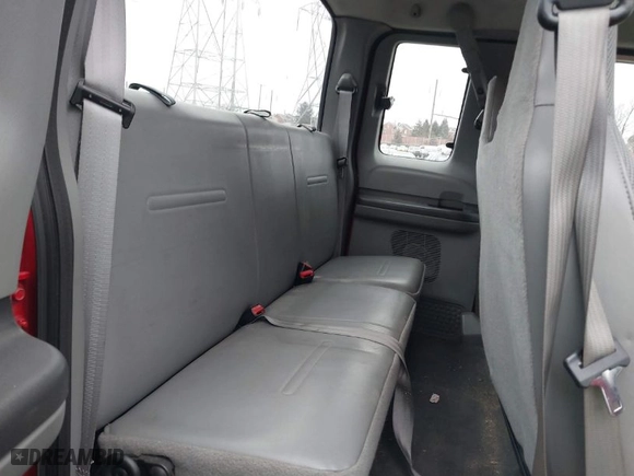 2006 Ford Super Duty F-250 XL with VIN 1FTSX21P36ED94133, listed as a IAAI auction lot 41559549 with 170,629 mi miles. Bid and sale history available at carsss.com. Image 8.
