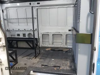 2018 Ford Transit с VIN 1FTYE1CM6JKB42254, выставлен на аукционе IAAI как лот 42615585 с пробегом 109 806 миль миль и . История ставок и продаж доступна на DreamBid. Изображение 8.