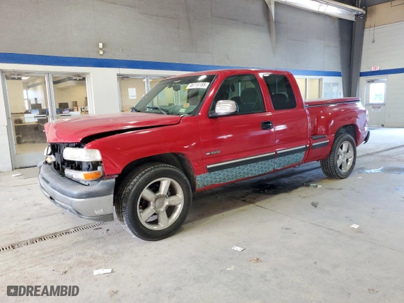 2000 Chevrolet Silverado 1500 LS with VIN 2GCEK19T2Y1252979, listed as a Copart auction lot 46718165 with 289,181 mi miles and Salvage Title. Bid and sale history available at carsss.com. Image 1.