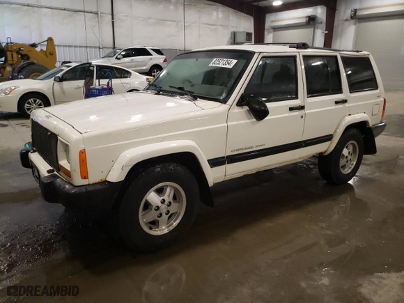 2000 Jeep Cherokee Police with VIN 1J4FF48S2YL241892, listed as a Copart auction lot 82521354 with 189,919 mi miles and Salvage Title. Bid and sale history available at carsss.com. Image 1.