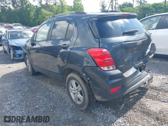 2021 Chevrolet Trax LT with VIN KL7CJLSB7MB325696, listed as a IAAI auction lot 42244114 with Not provided miles and . Bid and sale history available at DreamBid. Image 3.