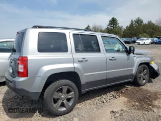 2015 Jeep Patriot High Altitude with VIN 1C4NJRFB2FD270543, listed as a Copart auction lot 53448165 with 141,048 mi miles and Salvage Title. Bid and sale history available at carsss.com. Image 3.