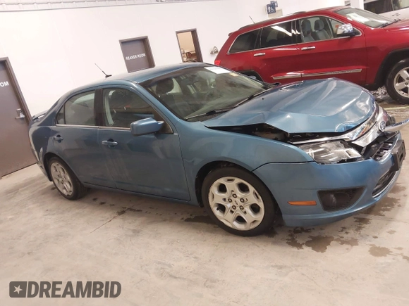 2010 Ford Fusion SE z VIN 3FAHP0HA6AR417044, wystawiony jako IAAI lot #42129980 z przebiegiem 200 595 mil mil oraz . Historia ofert i sprzedaży dostępna na DreamBid. Obrazek 13.